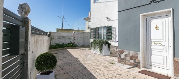 2 bedrooms House in Loures, Portugal No. 53098 28