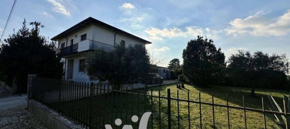 4 bedrooms House in Cesena, Italy No. 87303 2