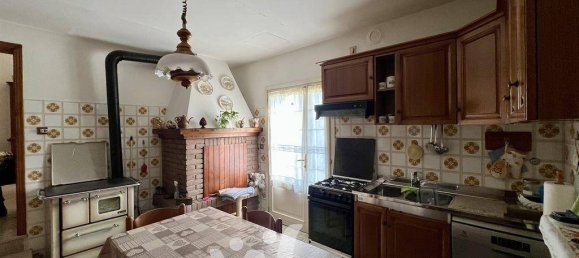 4 bedrooms House in Cesena, Italy No. 87303 10