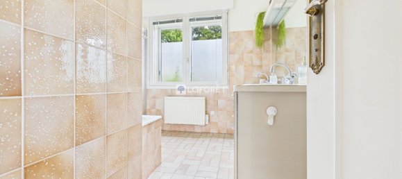 3 bedrooms House in Pont-l'Abbe, France No. 308695 9