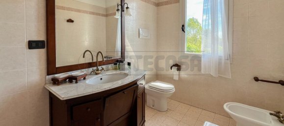 8 rooms House in Dueville, Italy No. 300841 44