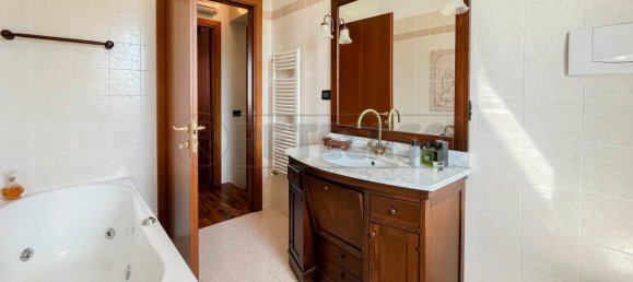 8 rooms House in Dueville, Italy No. 300841 45