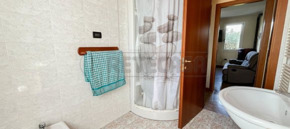 8 rooms House in Dueville, Italy No. 300841 23