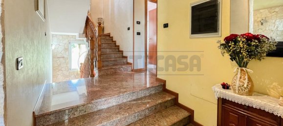 8 rooms House in Dueville, Italy No. 300841 7