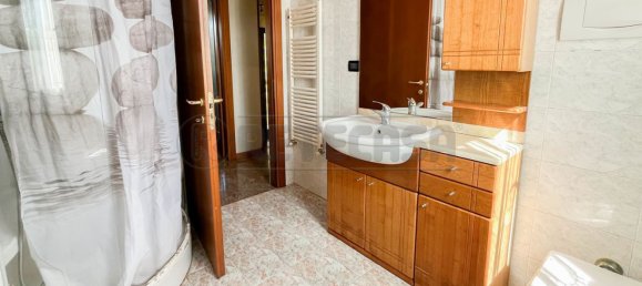 8 rooms House in Dueville, Italy No. 300841 22