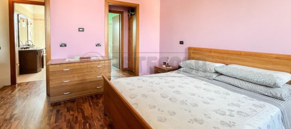 8 rooms House in Dueville, Italy No. 300841 48