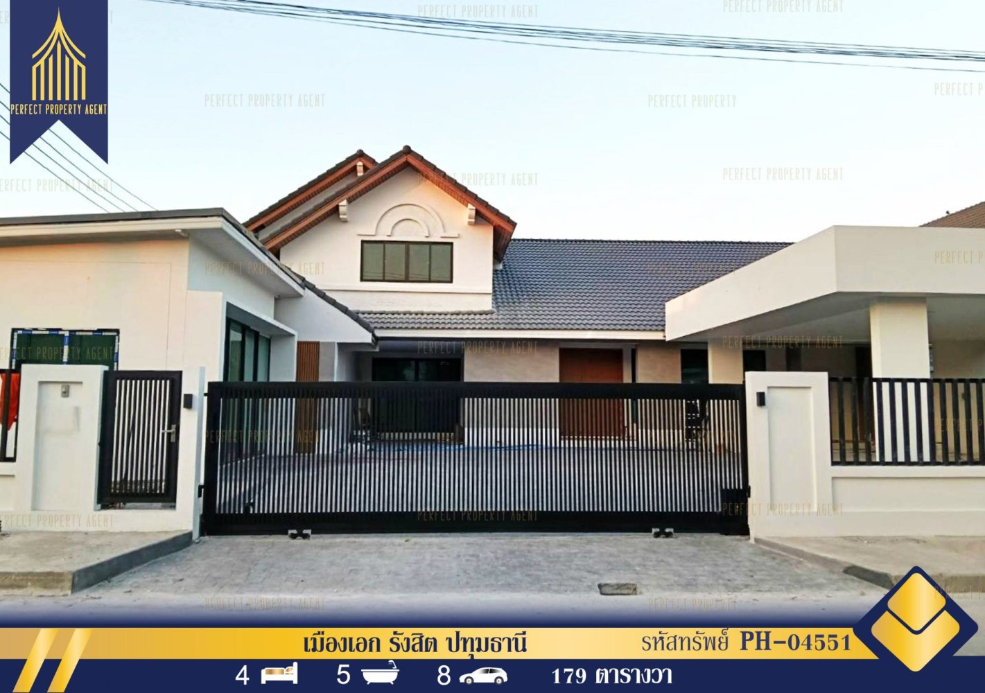 Casa de 4 dormitorios en Pathum Thani, Thailand No. 74441