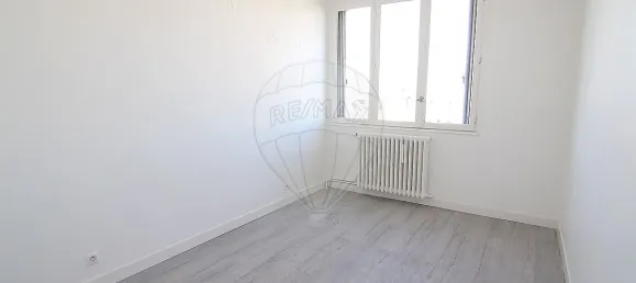 1 bedroom Apartment in Bois-Colombes, France No. 321618 11