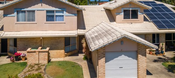3 bedrooms Townhouse in Coombabah, Australia No. 93 2