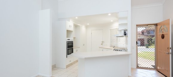 3 bedrooms Townhouse in Coombabah, Australia No. 93 7