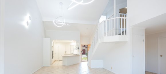 3 bedrooms Townhouse in Coombabah, Australia No. 93 5