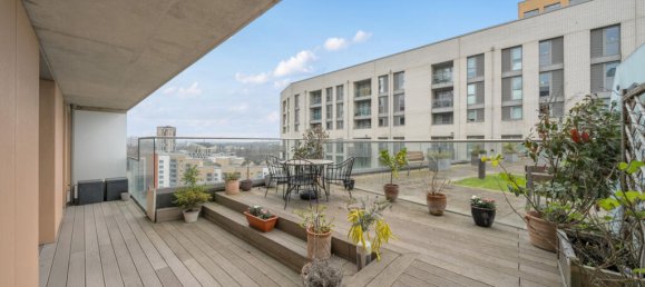 2 bedrooms Apartment in London, United Kingdom No. 7744 17