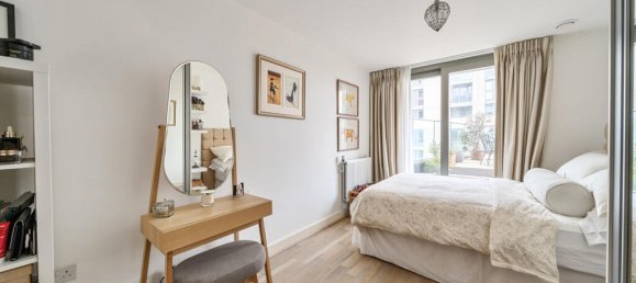 2 bedrooms Apartment in London, United Kingdom No. 7744 10