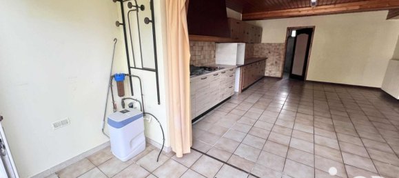 3 Schlafzimmer Haus in Vienne, France, Nr. 317667 10