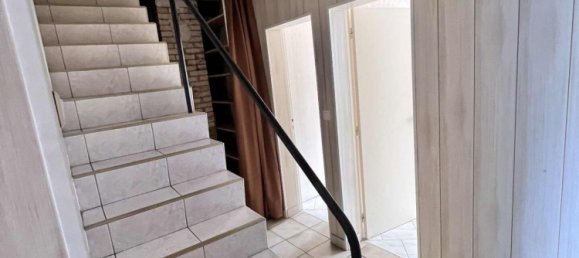 3 Schlafzimmer Haus in Vienne, France, Nr. 317667 11