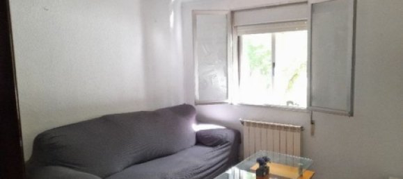 Квартира с 2 спальнями в Логроньо, Испания № 185022 4