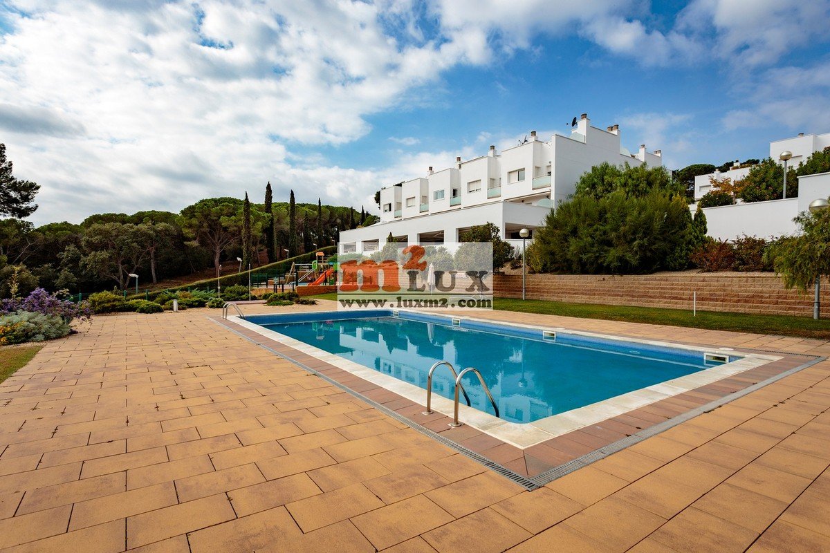 4 bedrooms Townhouse in Lloret de Mar, Spain No. 13299