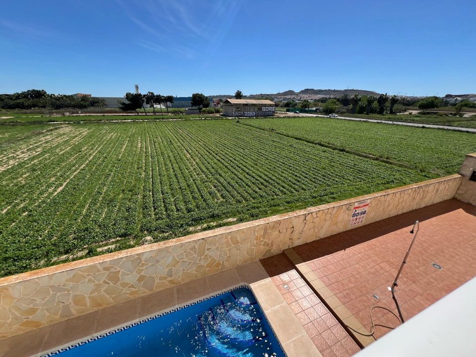 2 bedrooms Apartment in Alicante, Spain No. 179484