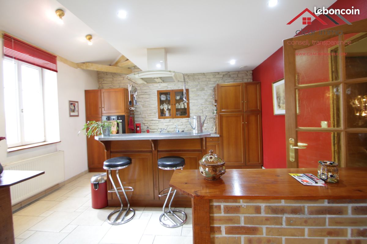 Apartamento de 4 dormitorios en Metz, France No. 152191