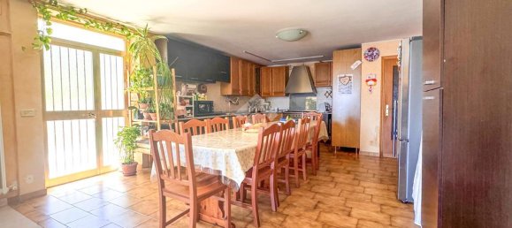 Casa de 7 habitaciónes en Bucchianico, Italy No. 36324 17