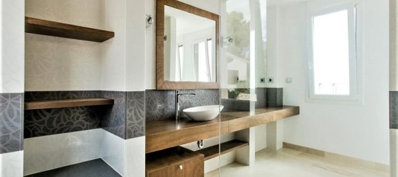 4 Schlafzimmer Villa in Moraira, Spain, Nr. 8431 10