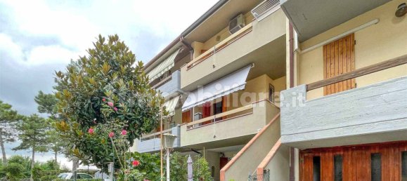 2 bedrooms House in Ravenna, Italy No. 271486 5