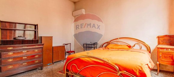 3 rooms House in Gorla Maggiore, Italy No. 15564 18