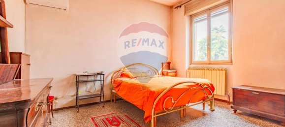 3 rooms House in Gorla Maggiore, Italy No. 15564 33