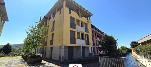 3 bedrooms Apartment in Alzano Lombardo, Italy No. 380827 2