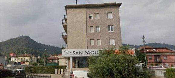 3 rooms Apartment in San Paolo d'Argon, Italy No. 316071 5