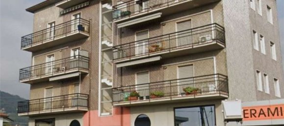 3 rooms Apartment in San Paolo d'Argon, Italy No. 316071 13