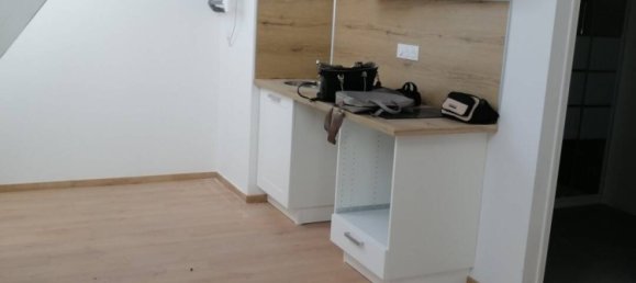 Estudio en Saint-Quentin, France No. 225082 2