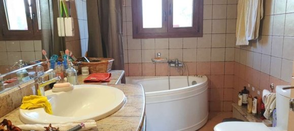 4 bedrooms Property in Zakynthos, Greece No. 566 11