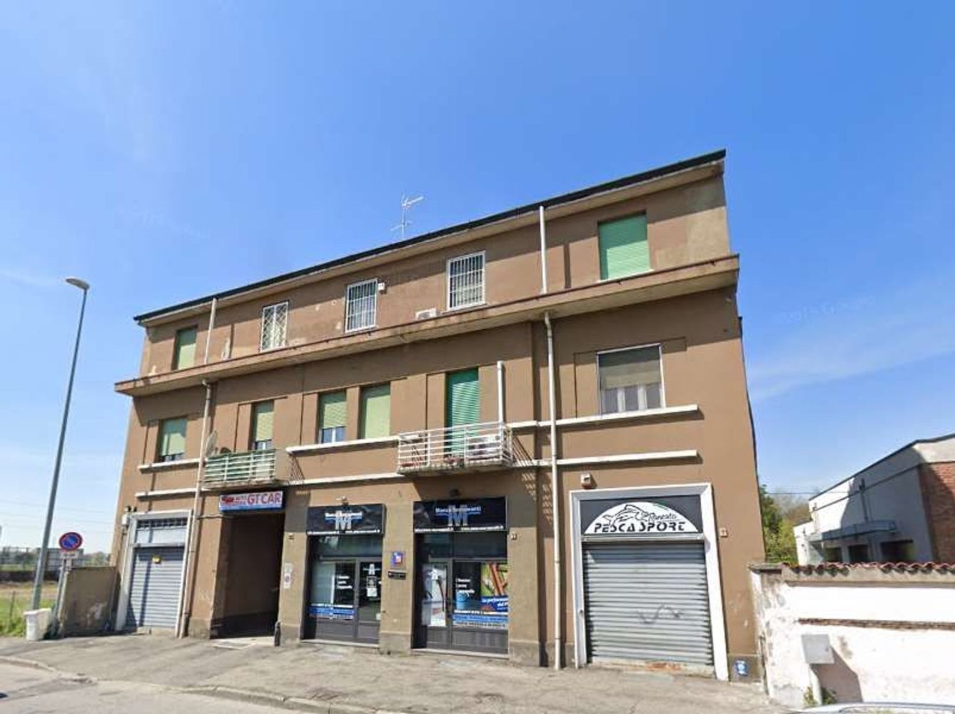 2 rooms Apartment in Monza, Italy No. 6692