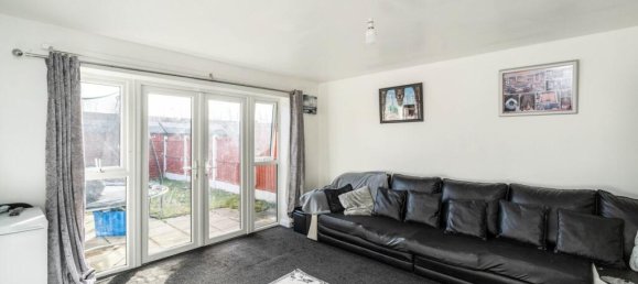 3 bedrooms House in Warrington, United Kingdom No. 2312 13