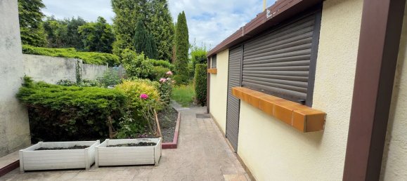 Casa de 3 dormitorios en Vieux-Conde, France No. 248997 4