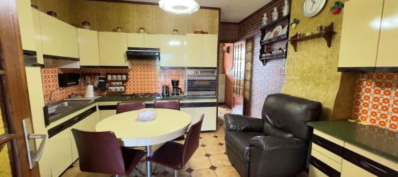 Casa de 3 dormitorios en Vieux-Conde, France No. 248997 8