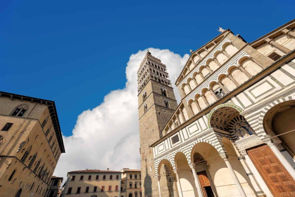 Apartamento de 2 dormitorios en Pistoia, Italy No. 234324