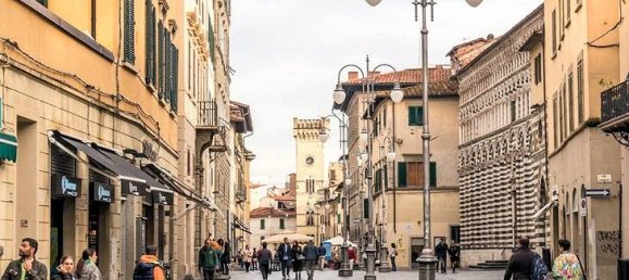 Apartamento de 2 dormitorios en Pistoia, Italy No. 234324 5