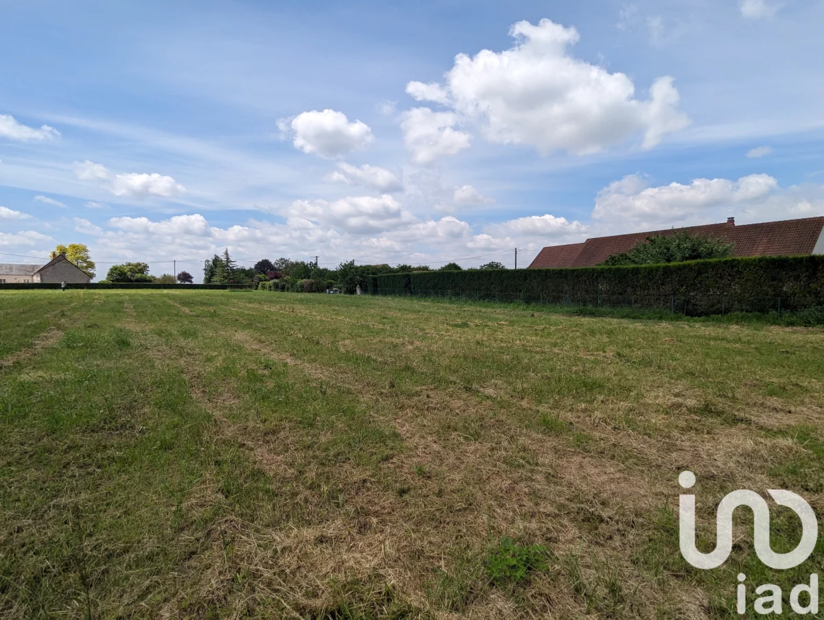 Terrain à Faye, France 1027m² No. 61077