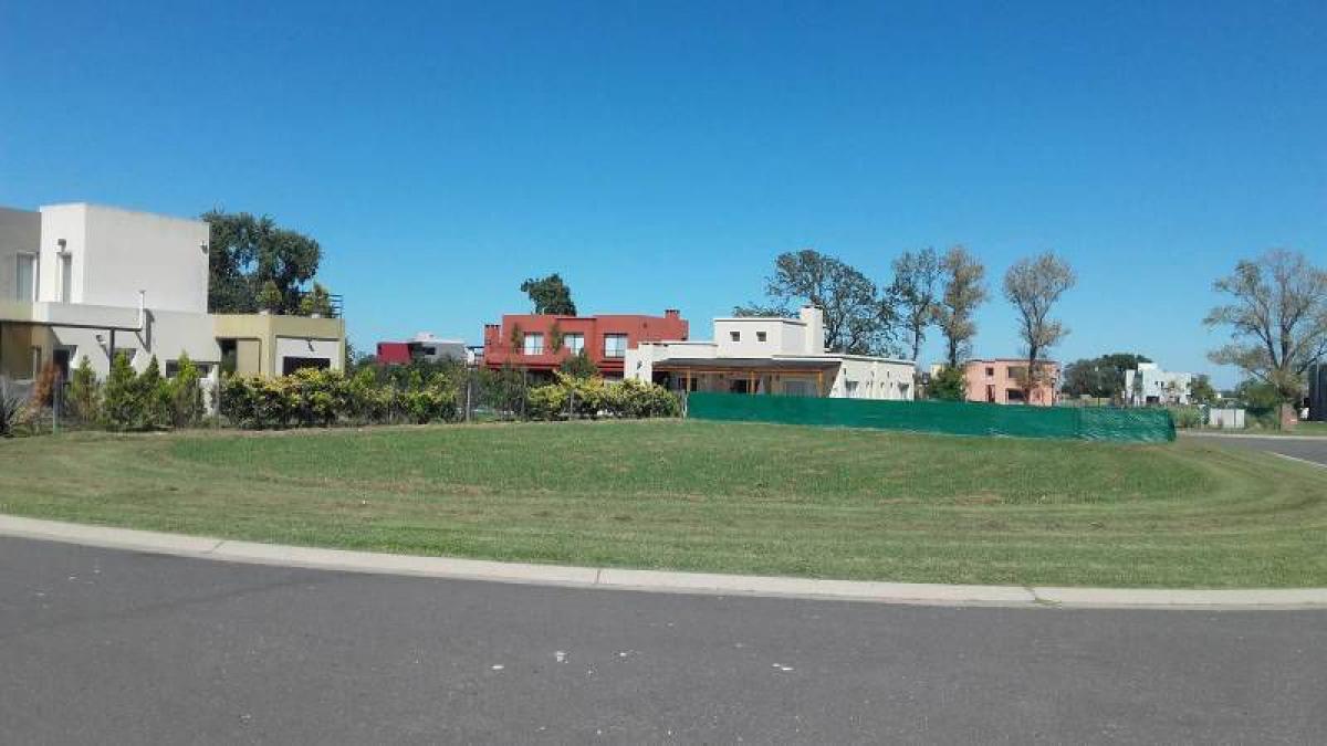  Land in Escobar, Argentina No. 45787