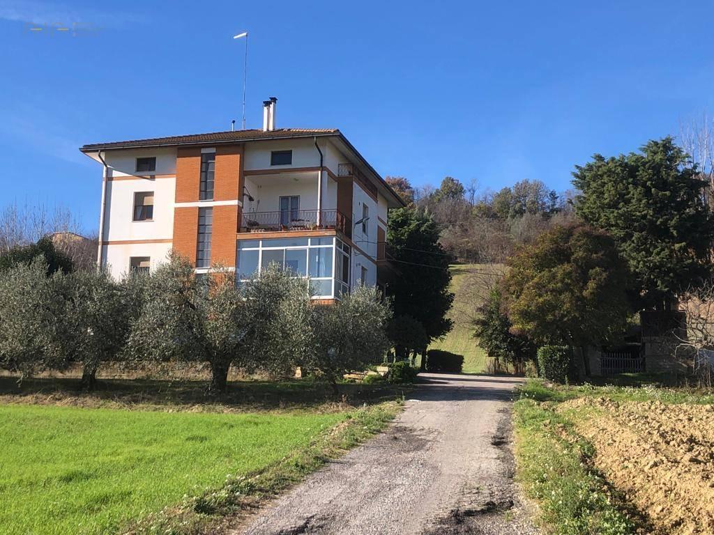 26 rooms Villa in Ripatransone, Italy No. 151085
