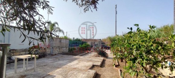 Terrain à Vittoria, Italy No. 355185 6