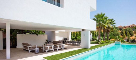 Villa de 4 dormitorios en Málaga, Spain No. 23998 24