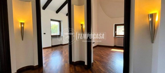 3 Schlafzimmer Villa in Piscina, Italy, Nr. 293650 15