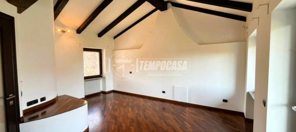 3 Schlafzimmer Villa in Piscina, Italy, Nr. 293650 23