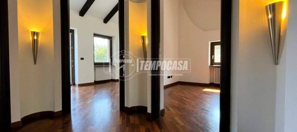 3 Schlafzimmer Villa in Piscina, Italy, Nr. 293650 14