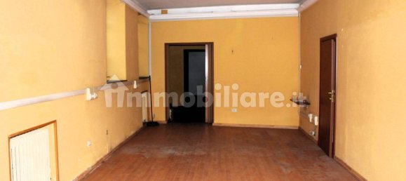3-Zimmer Gewerbliche Immobilie in Vercelli, Italy, Nr. 133598 2