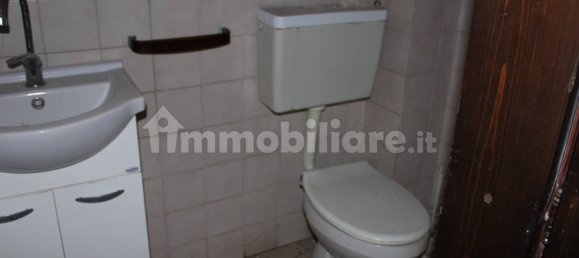 3-Zimmer Gewerbliche Immobilie in Vercelli, Italy, Nr. 133598 9