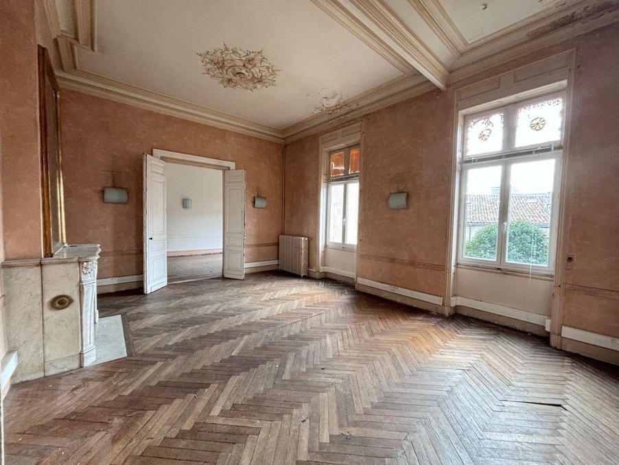 5 chambres Appartement à Nîmes, France No. 344373